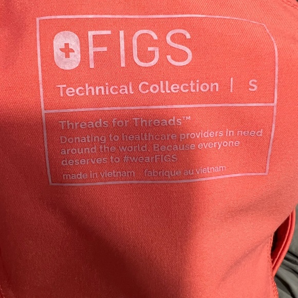 Figs Coral Scrub Set Men’s Small - Picture 5 of 5